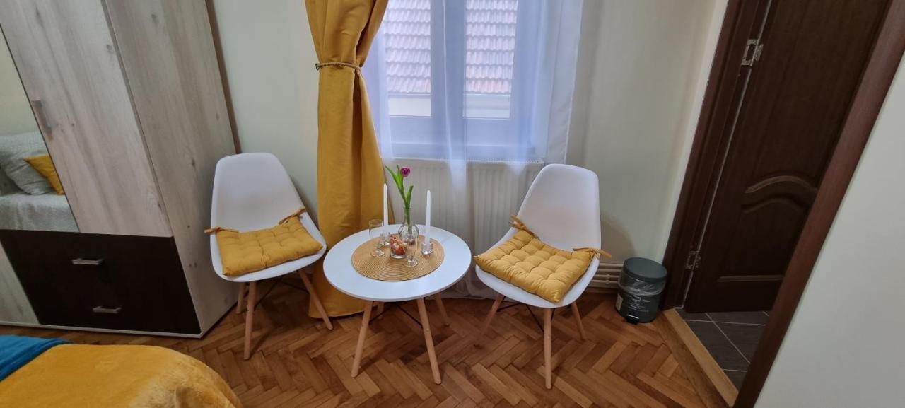 בראשוב Happy Mood Apartments מראה חיצוני תמונה