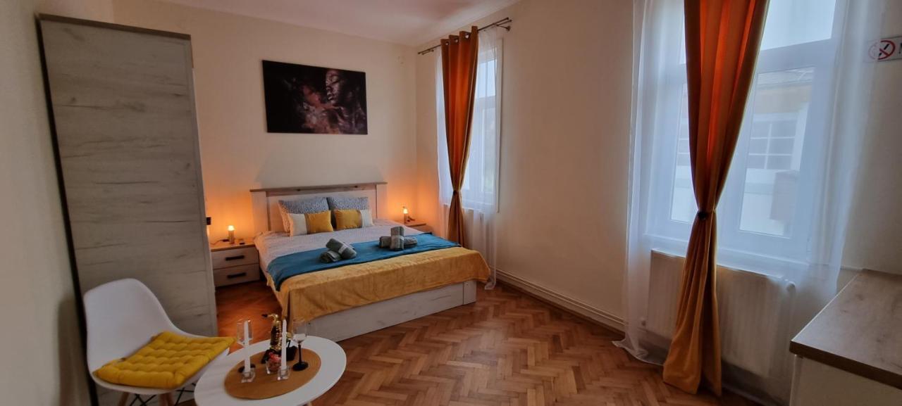 בראשוב Happy Mood Apartments מראה חיצוני תמונה