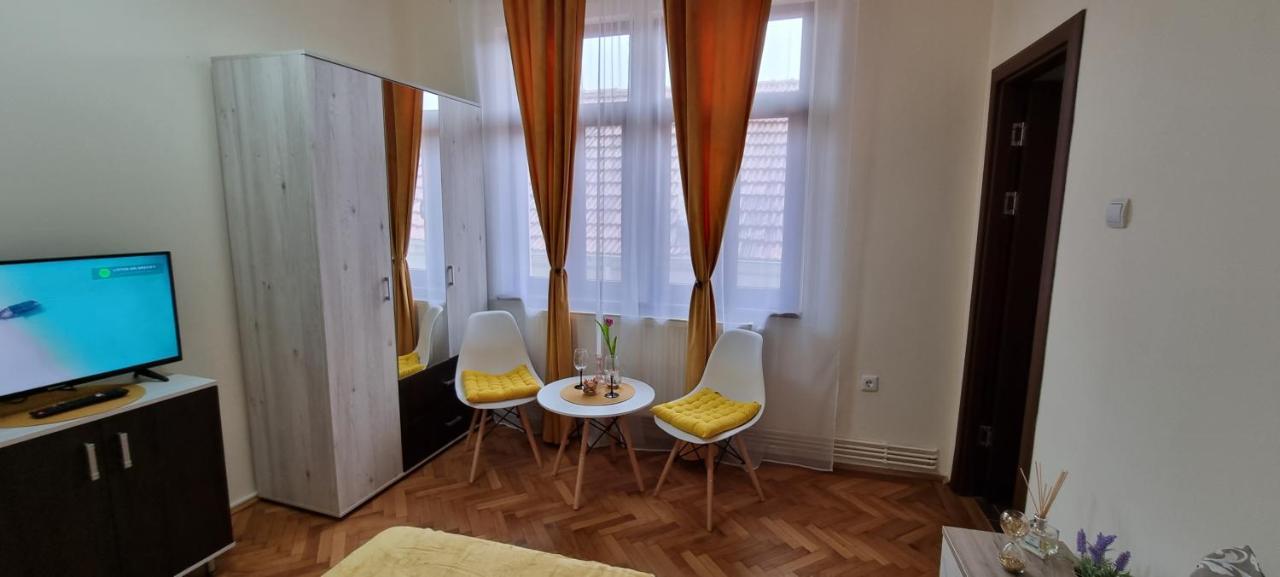 בראשוב Happy Mood Apartments מראה חיצוני תמונה
